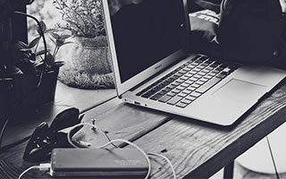 开云体育客户端-梅西连续两场破门，巴萨客场击败对手，巴萨官方_梅西离队