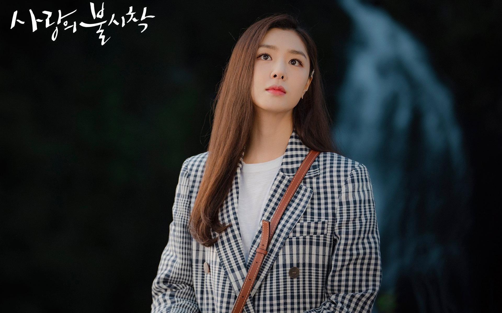 曼联青训新星披挂拜仁慕尼黑战装备红发魔兽，曼联1-1拜仁